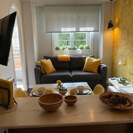 Yellow Home Santiago de Compostela Exterior photo